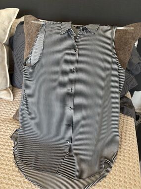 Rachel Zoe Black and White Pinstripe Sleeveless Button-Down Blouse